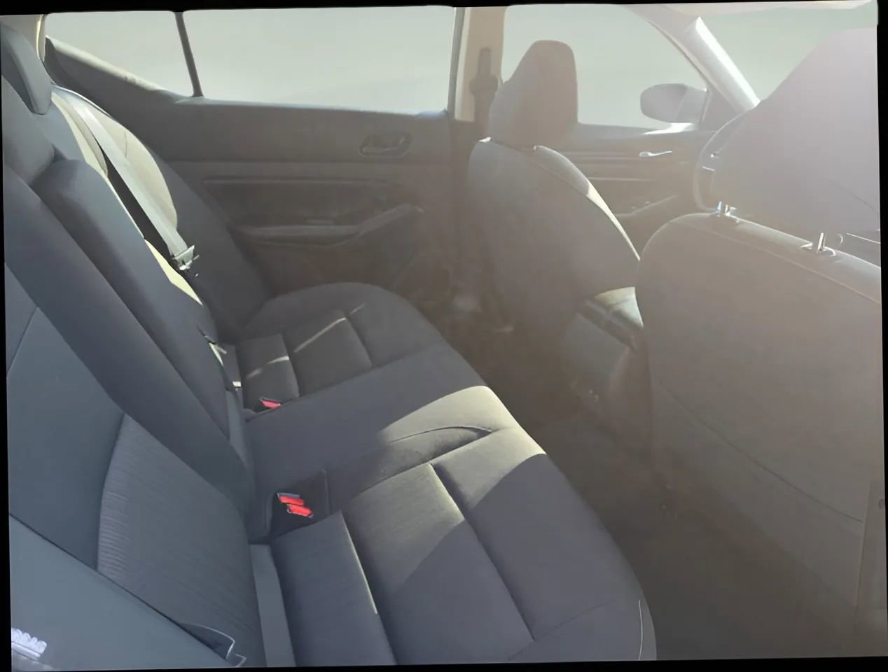 Used 2024 Nissan Altima 2.5 SV FWD image 19