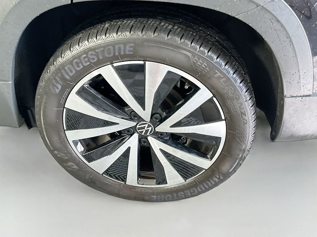 Used 2022 Volkswagen Taos SE image 29