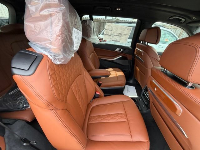New 2027 BMW X7 xDrive40i w/ M Sport Package AWD/4WD image 24