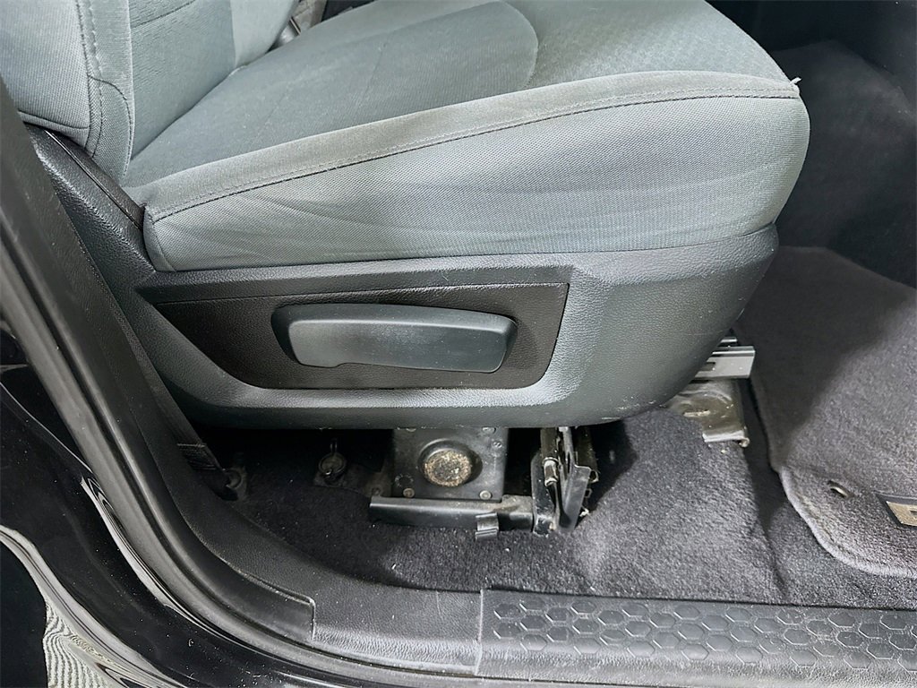 Used 2018 RAM 2500 SLT image 23