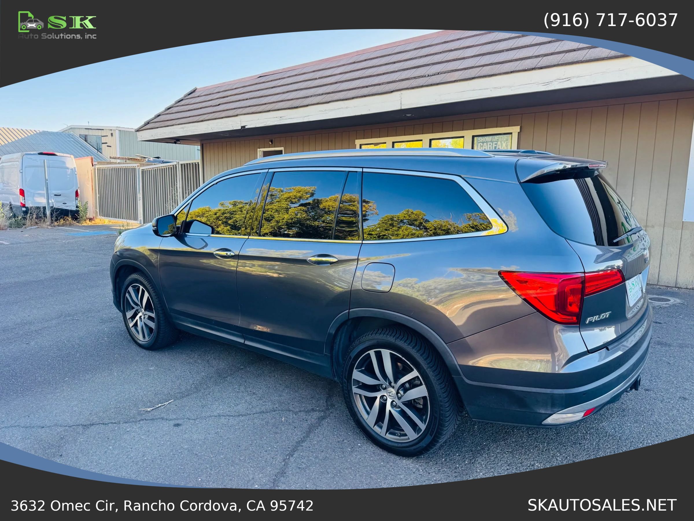 Used 2017 Honda Pilot Touring image 11
