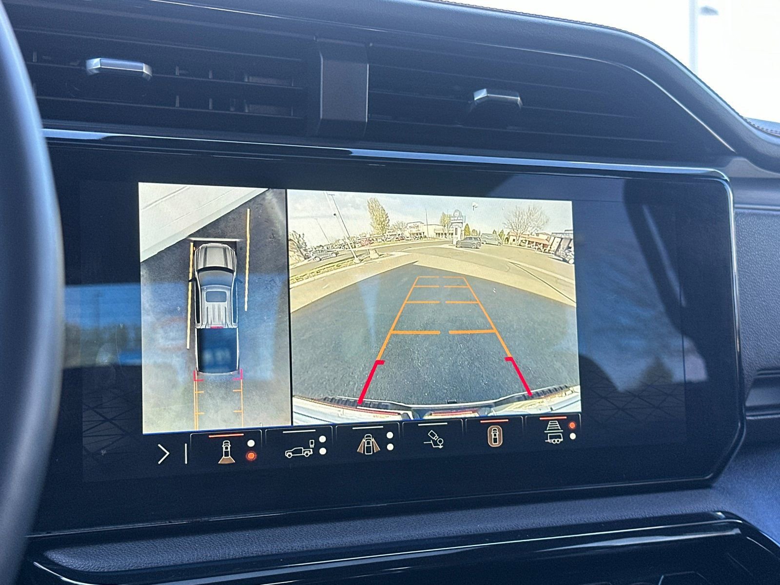 Used 2025 GMC Sierra 1500 AT4 w/ AT4 Premium Package image 23