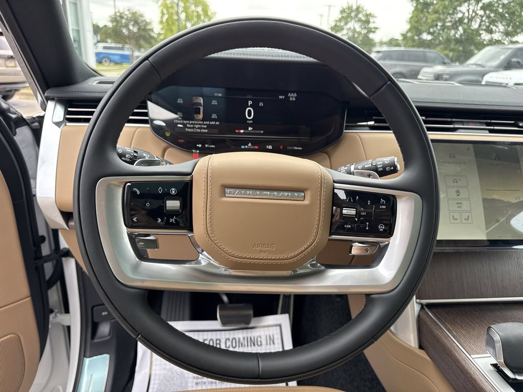 New 2025 Land Rover Range Rover Long Wheelbase SE AWD/4WD image 22