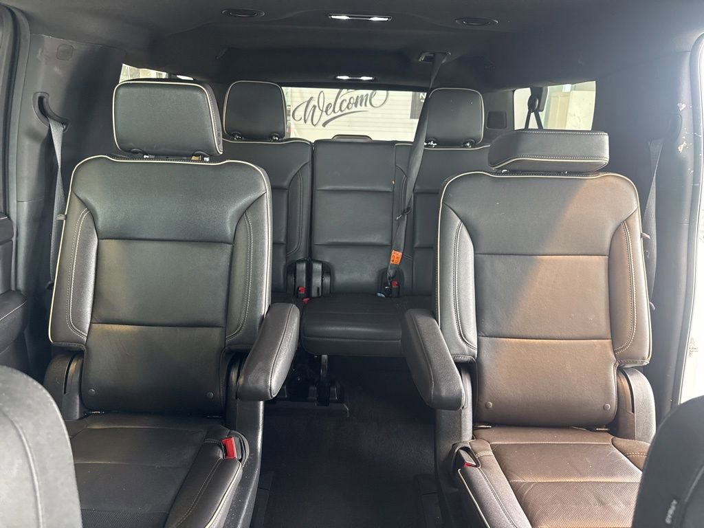 Used 2023 Chevrolet Suburban Premier AWD/4WD image 9