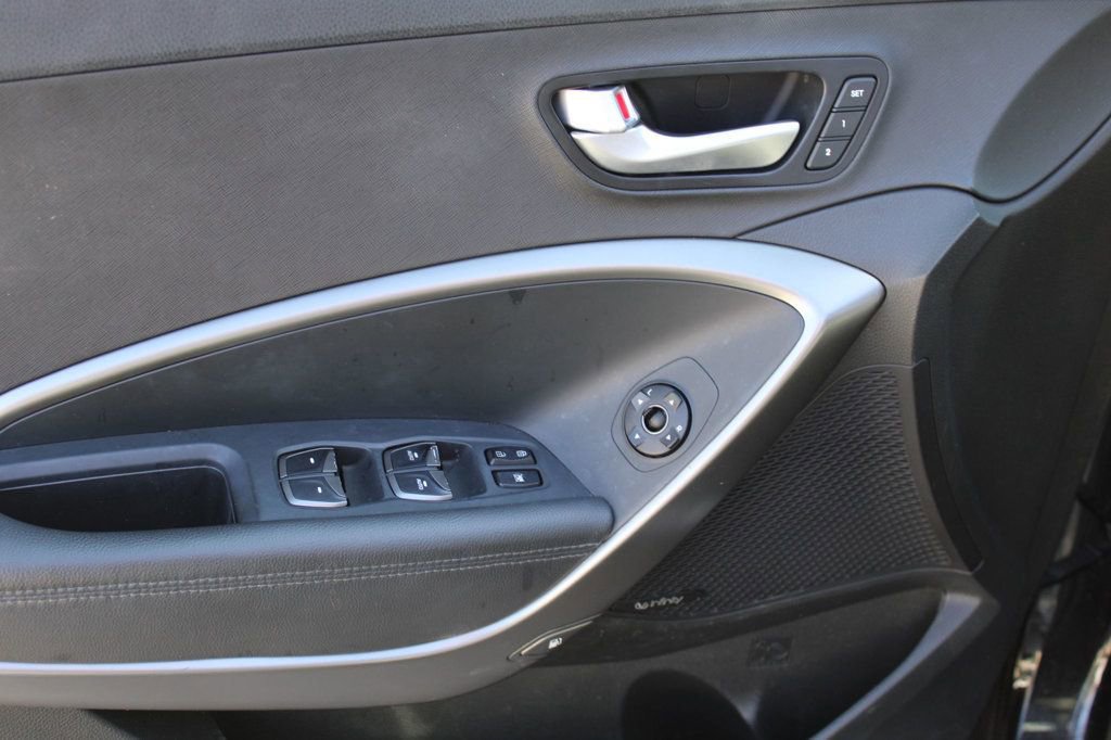 Used 2019 Hyundai Santa Fe XL image 33