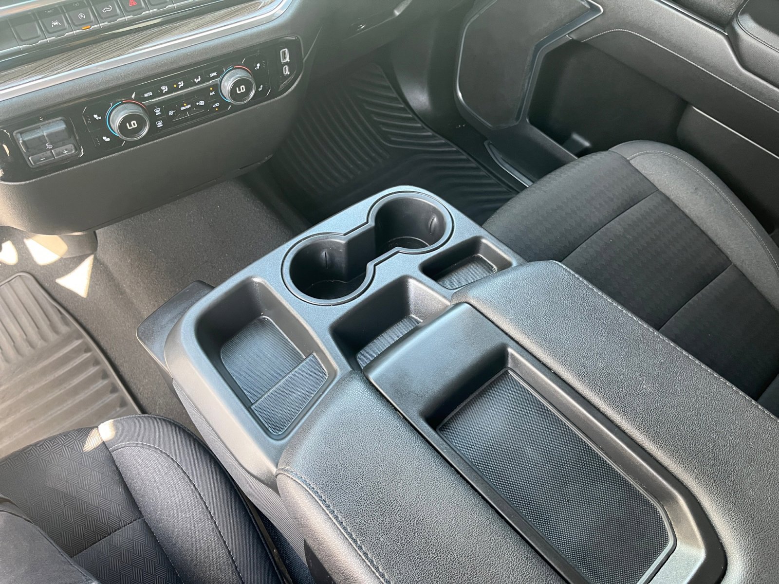 Used 2022 Chevrolet Silverado 1500 RST w/ Z71 Off-Road Package image 23