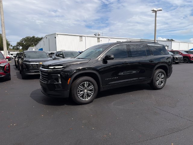 New 2026 Chevrolet Traverse LT w/ Driver Confidence Package FWD image 2