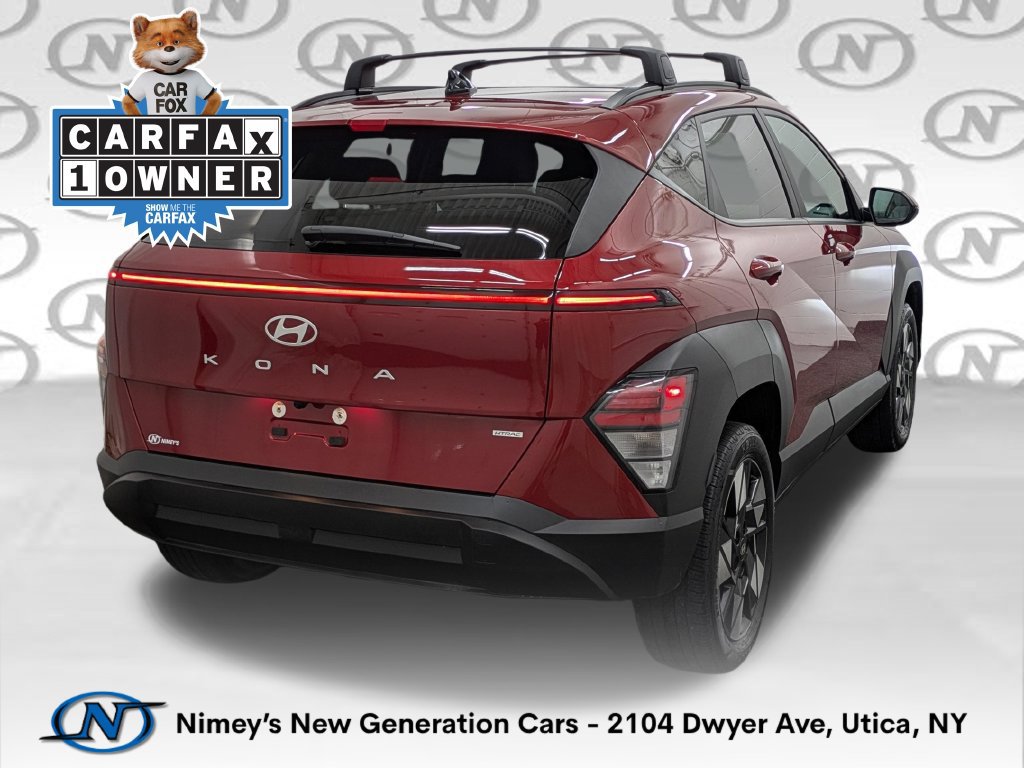 Used 2024 Hyundai Kona SEL AWD/4WD image 2