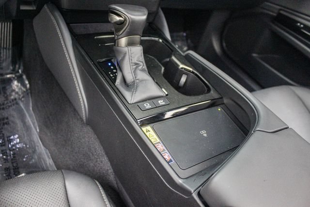 Used 2025 Lexus ES 300h F Sport w/ Accessory Package (Z2) FWD image 29