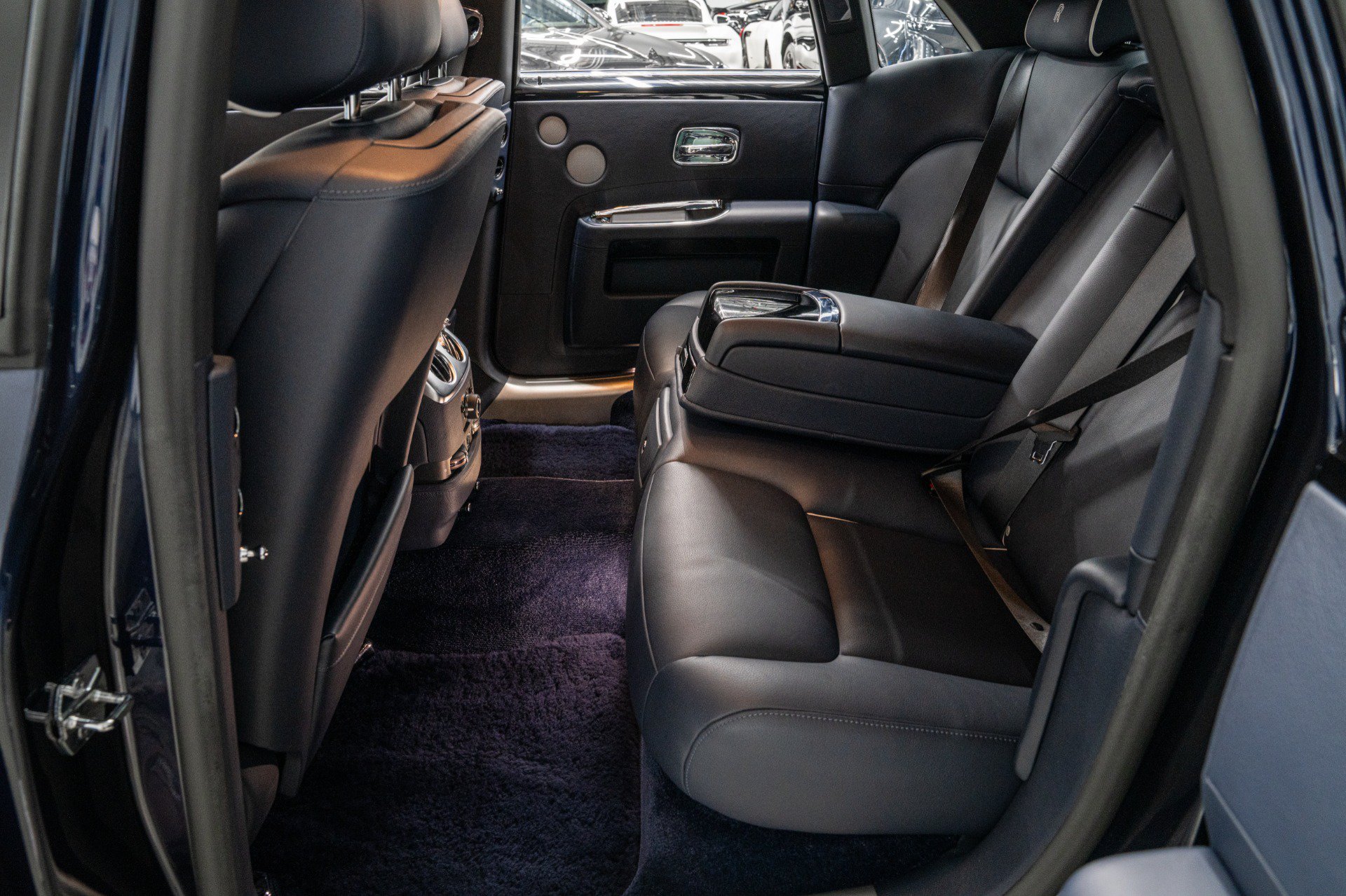 Used 2020 Rolls-Royce Ghost RWD image 23