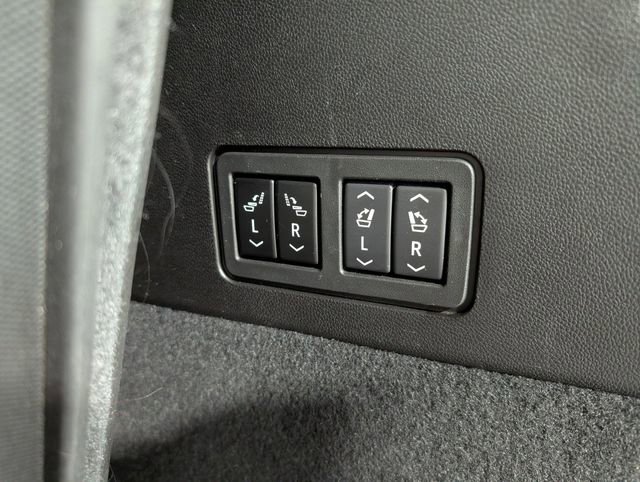 Used 2024 Cadillac XT6 Premium Luxury w/ Technology Package image 29