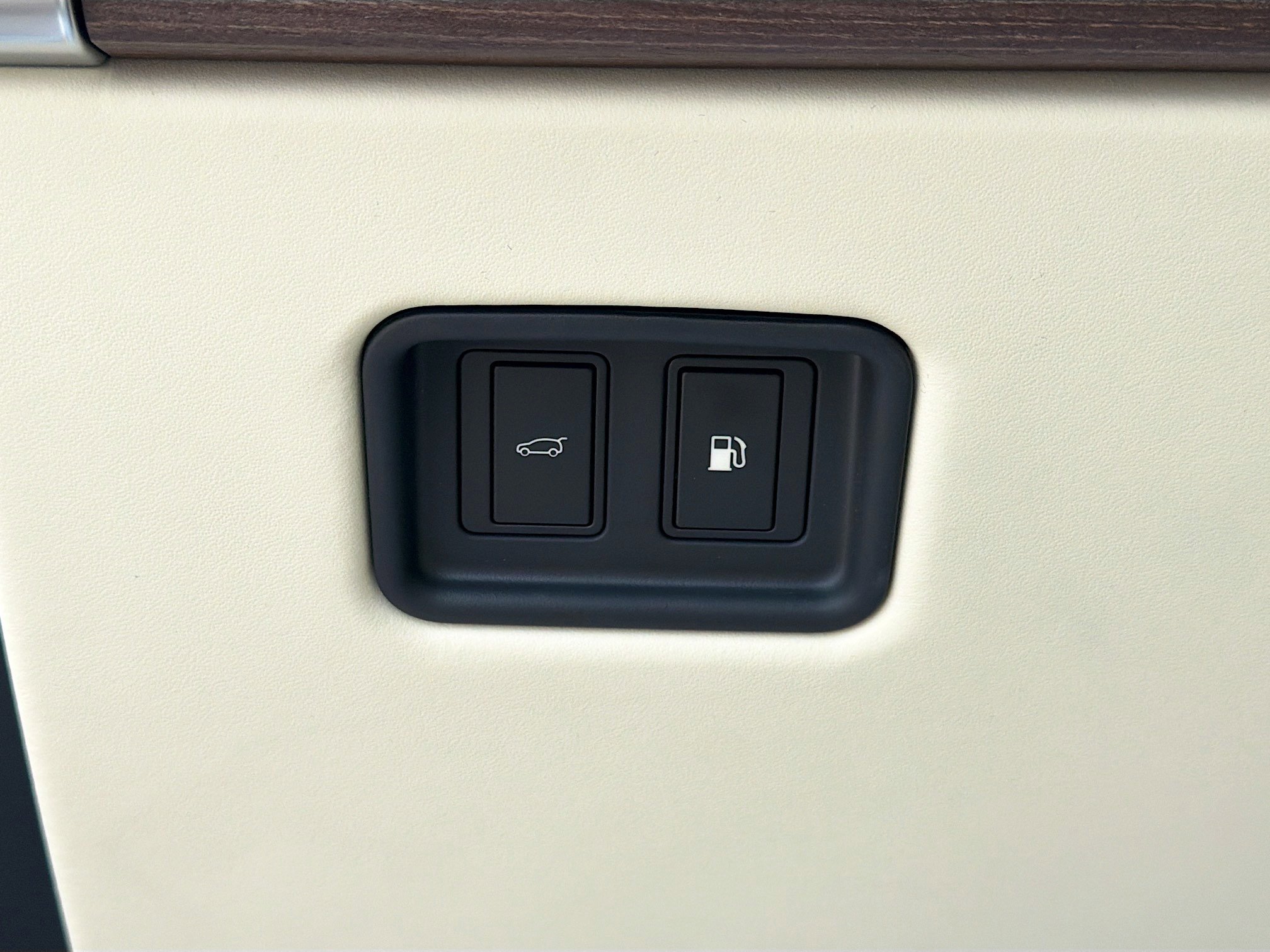 New 2026 Land Rover Range Rover SE AWD/4WD image 36