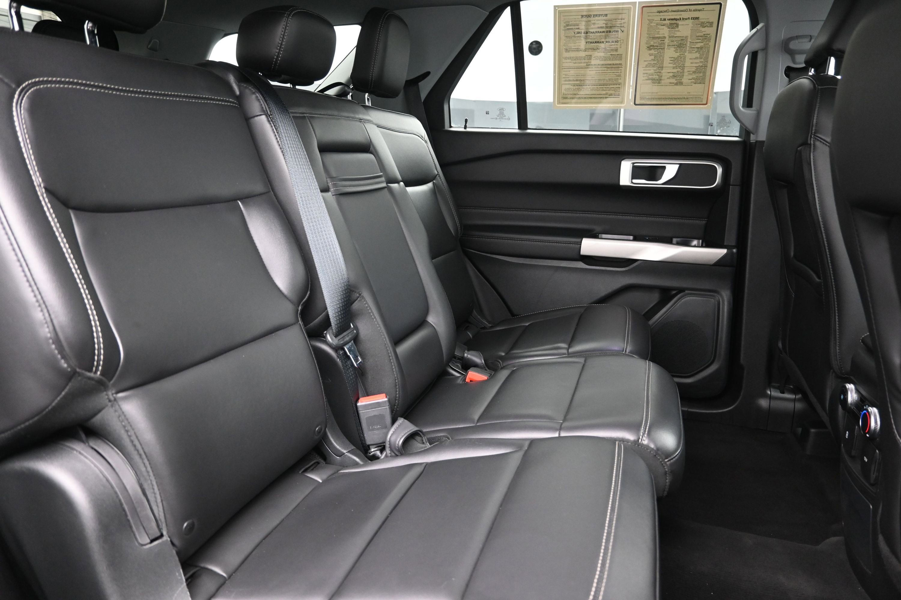 Used 2023 Ford Explorer XLT w/ Equipment Group 202A AWD/4WD image 25