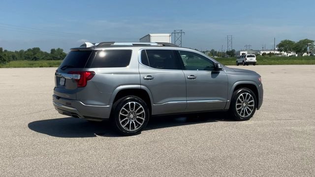 Used 2020 GMC Acadia Denali w/ Technology Package AWD/4WD image 9