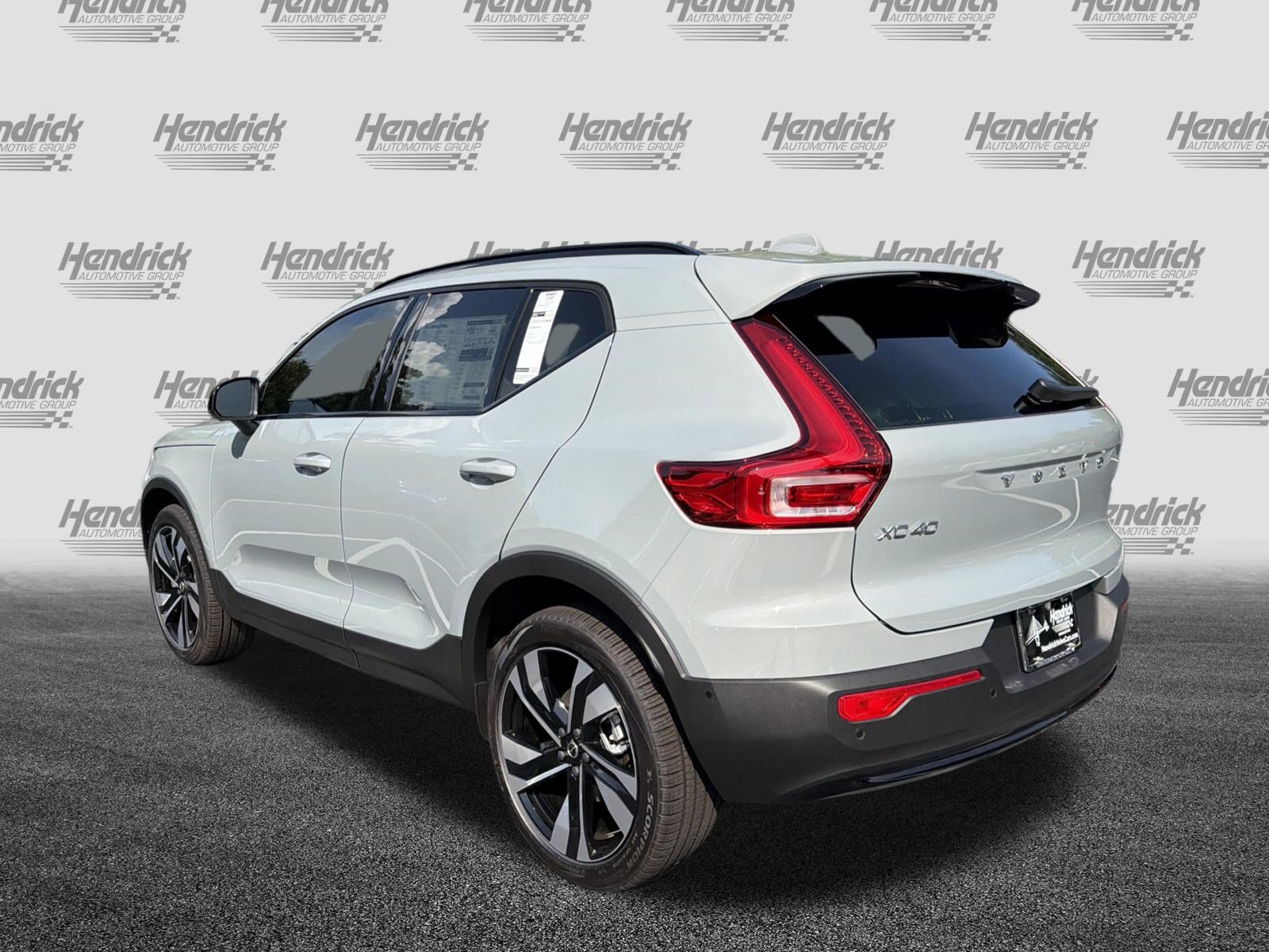 New 2026 Volvo XC40 B5 Ultra w/ Protection Package Premier AWD/4WD image 7