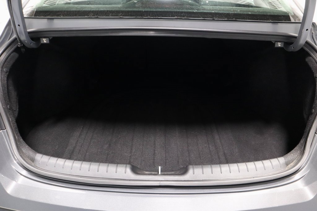 Certified 2024 Hyundai Elantra Limited image 15