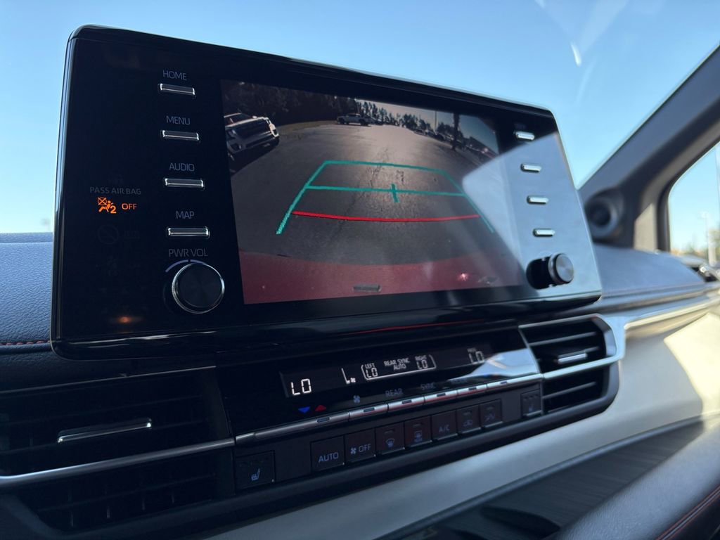 Used 2023 Toyota Sienna XSE image 20