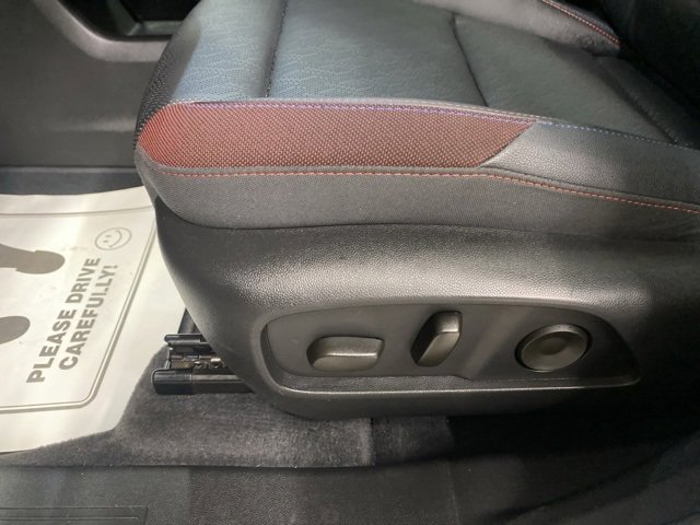 Certified 2025 Chevrolet Equinox RS w/ Safety and Technology Package image 30