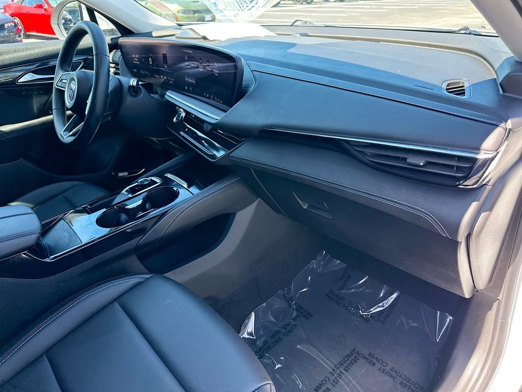 Used 2025 Buick Envision Preferred image 27