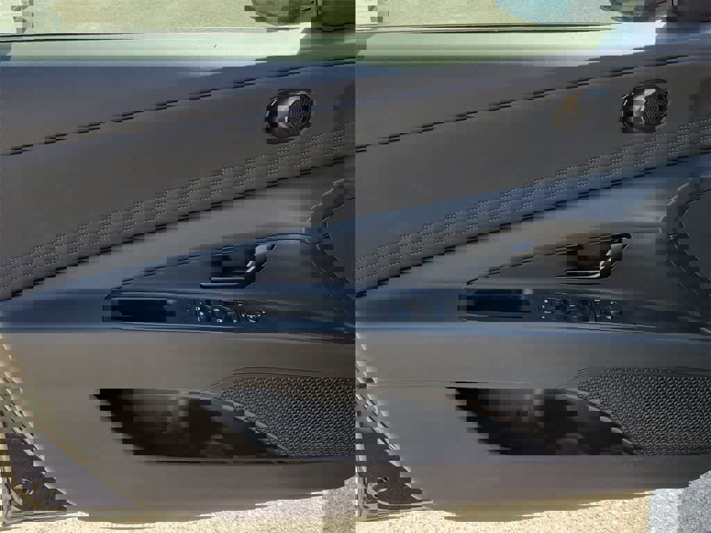 New 2025 Hyundai Elantra SEL image 15