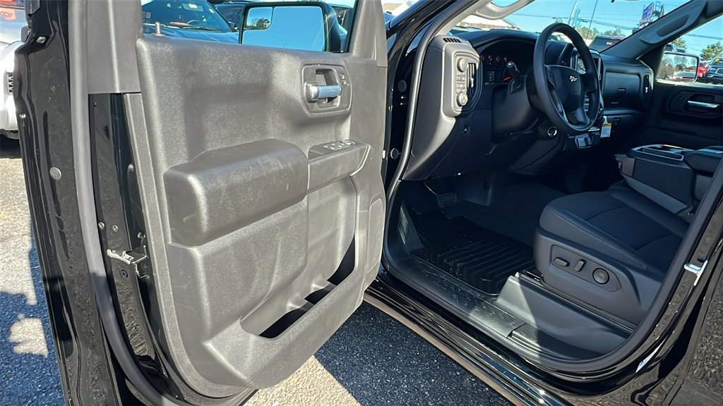 New 2026 Chevrolet Silverado 1500 Custom image 12