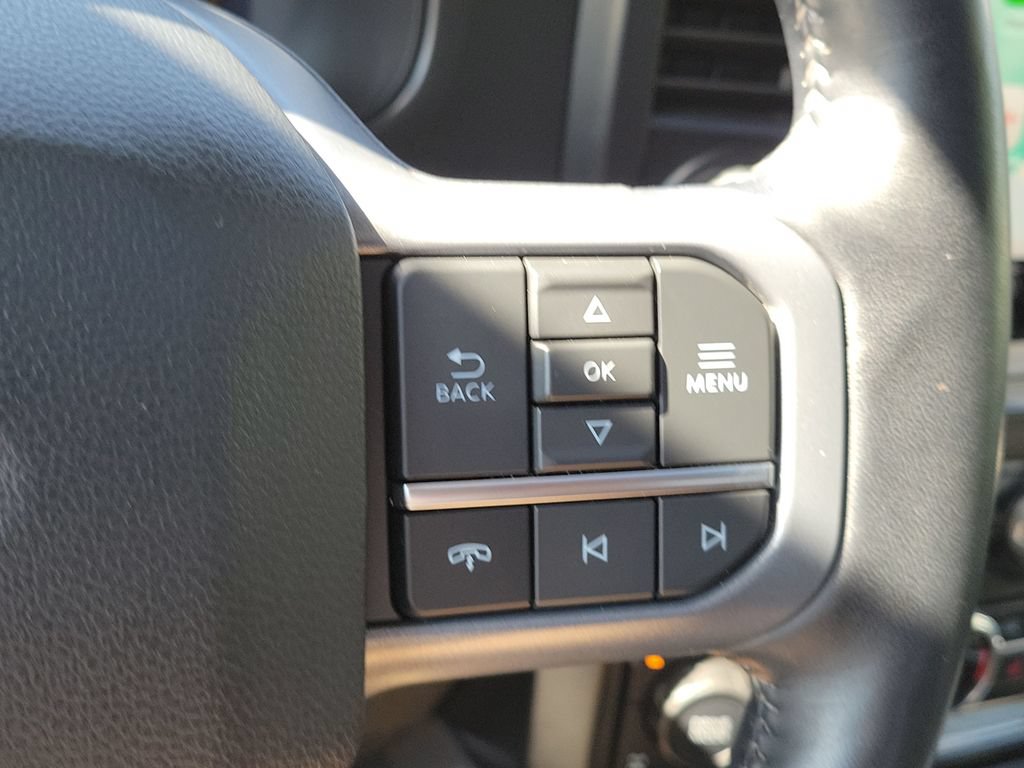 Used 2023 Ford F250 Lariat w/ Lariat Ultimate Package AWD/4WD image 11