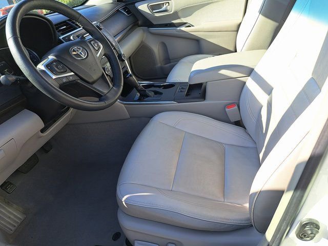 Used 2015 Toyota Camry XLE image 29