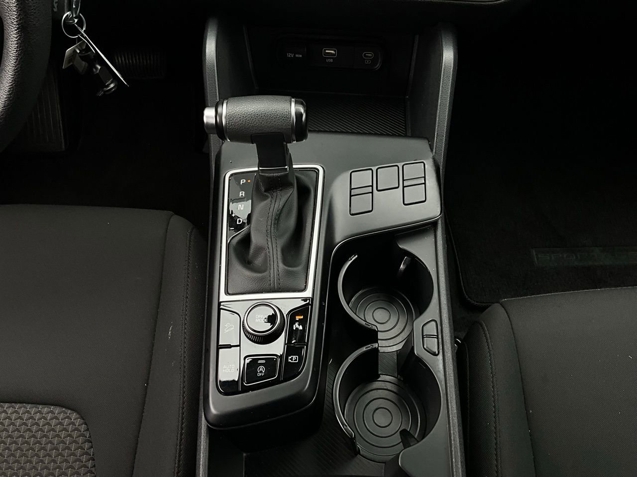 Used 2025 Kia Sportage LX FWD image 14