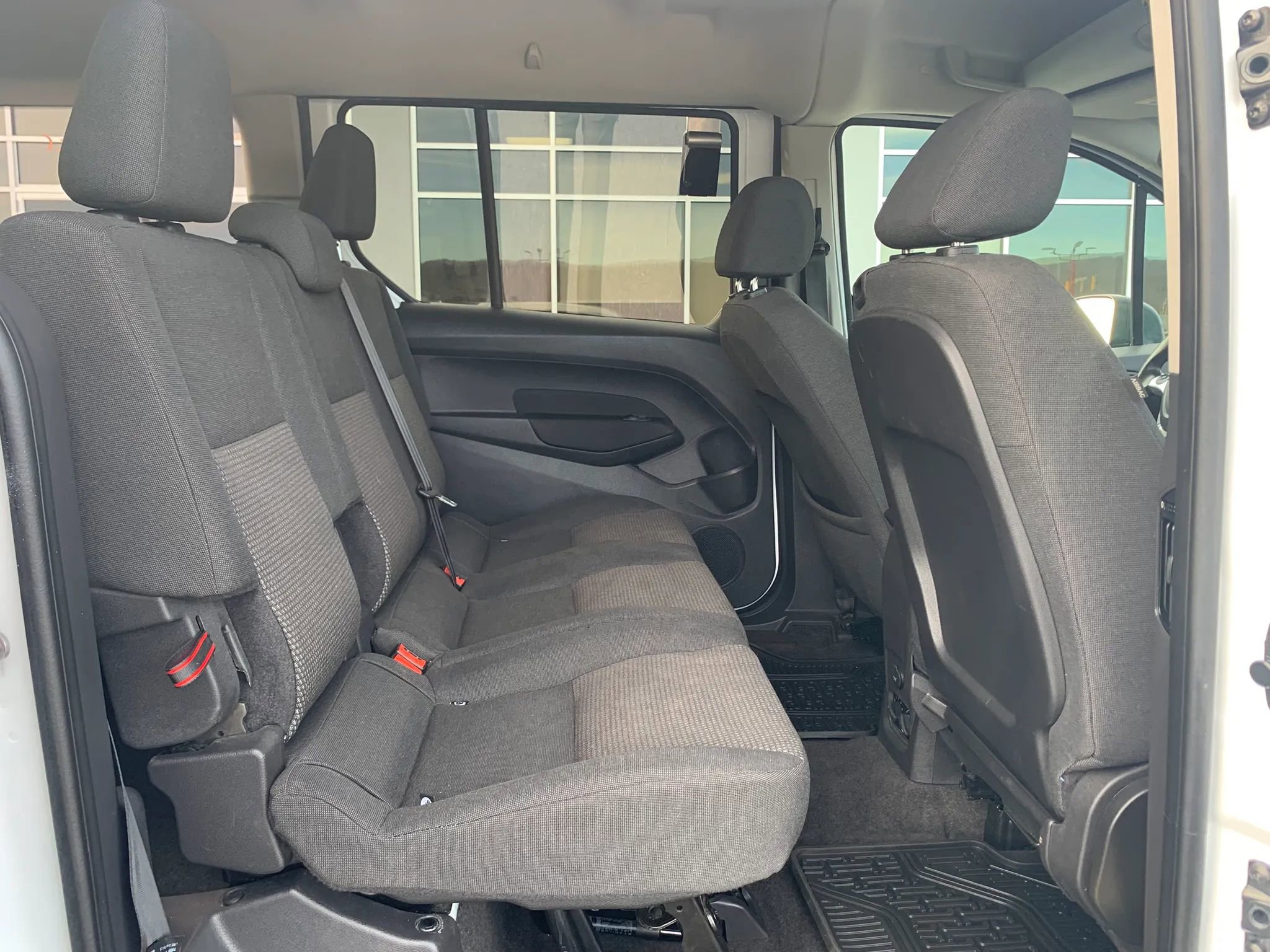Used 2018 Ford Transit Connect XL image 27