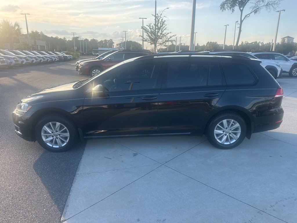 Used 2018 Volkswagen Golf S image 8