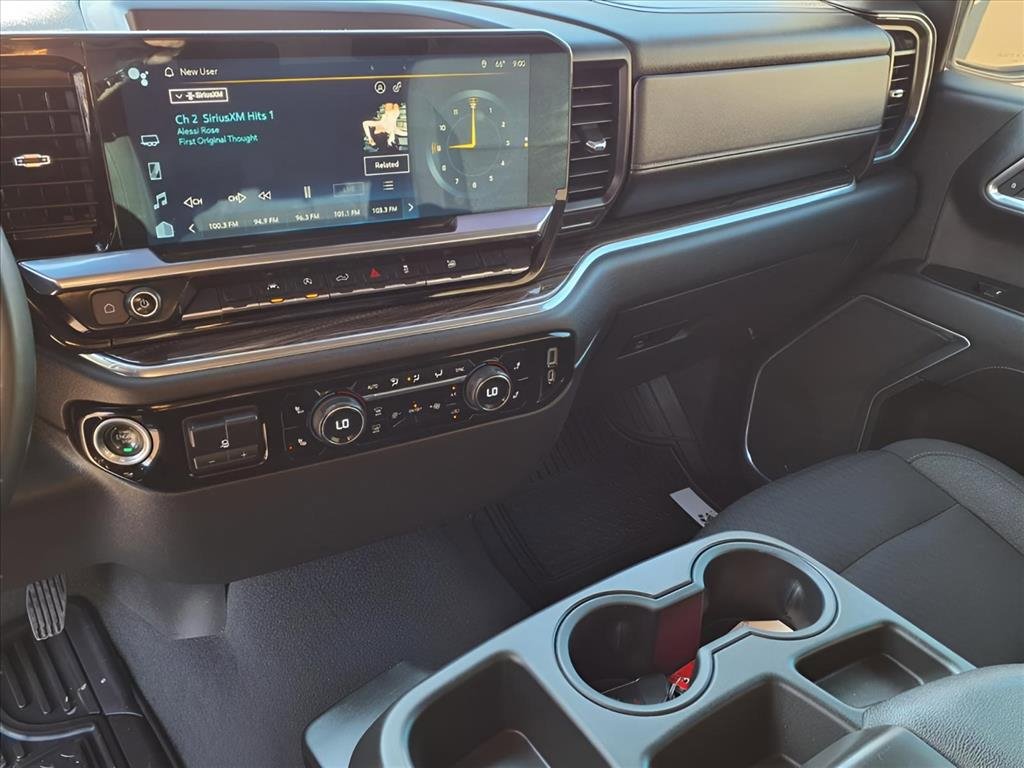 Used 2023 Chevrolet Silverado 1500 LT w/ Work Truck Package image 5