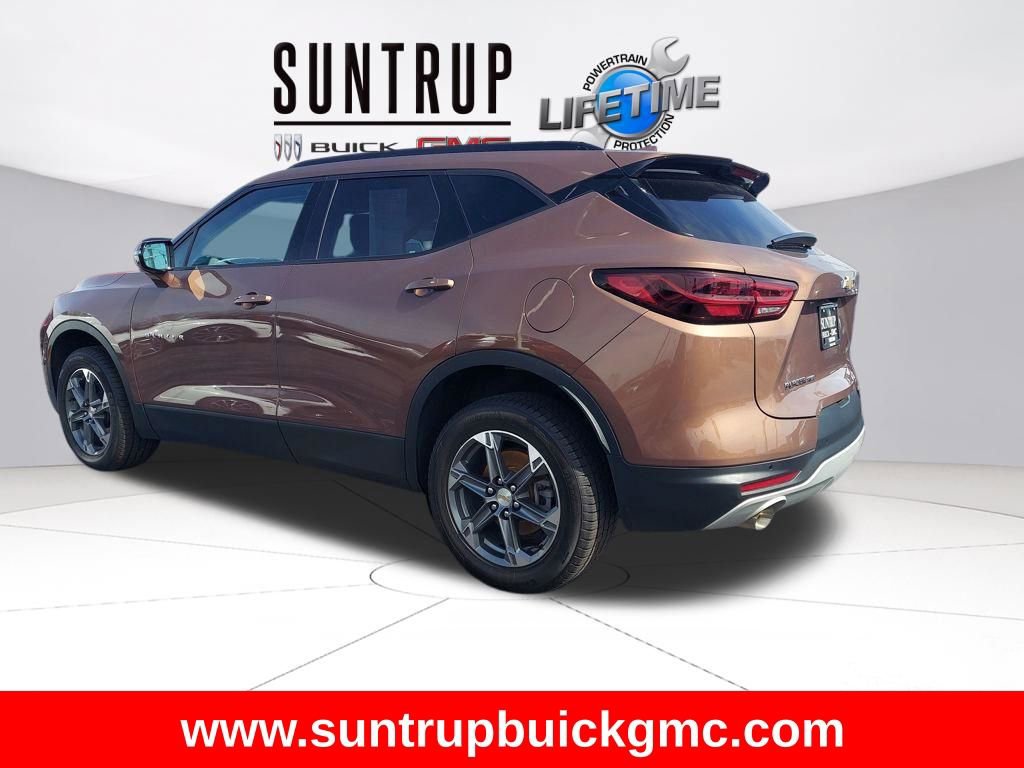 Used 2023 Chevrolet Blazer LT AWD/4WD image 4