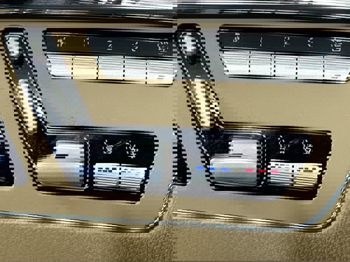 Used 2013 Mercedes-Benz S 550 Sedan image 26