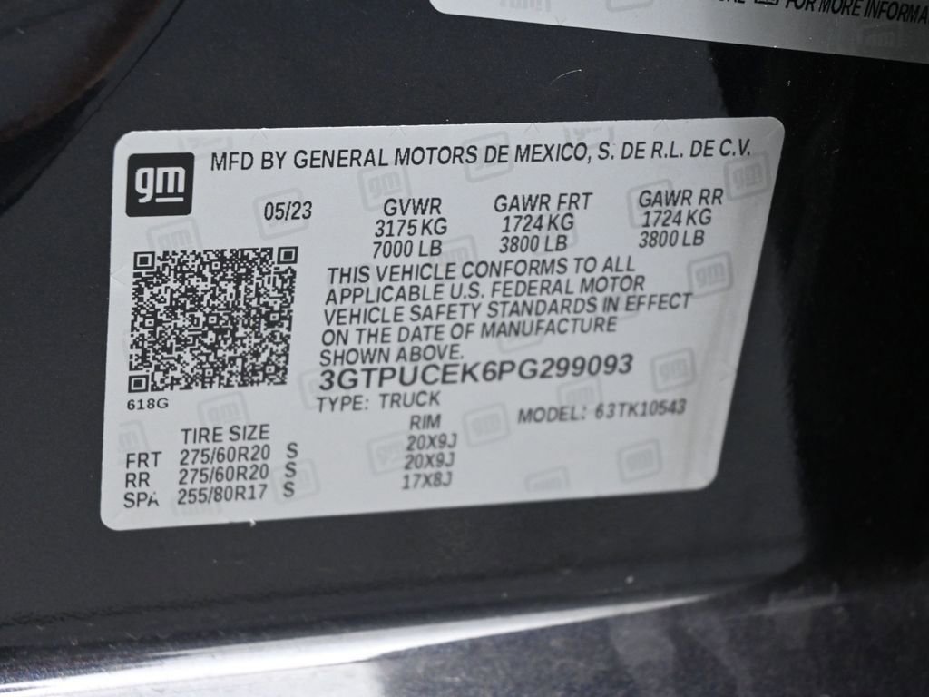 Used 2023 GMC Sierra 1500 Elevation w/ LPO, Elevation Black Package image 17