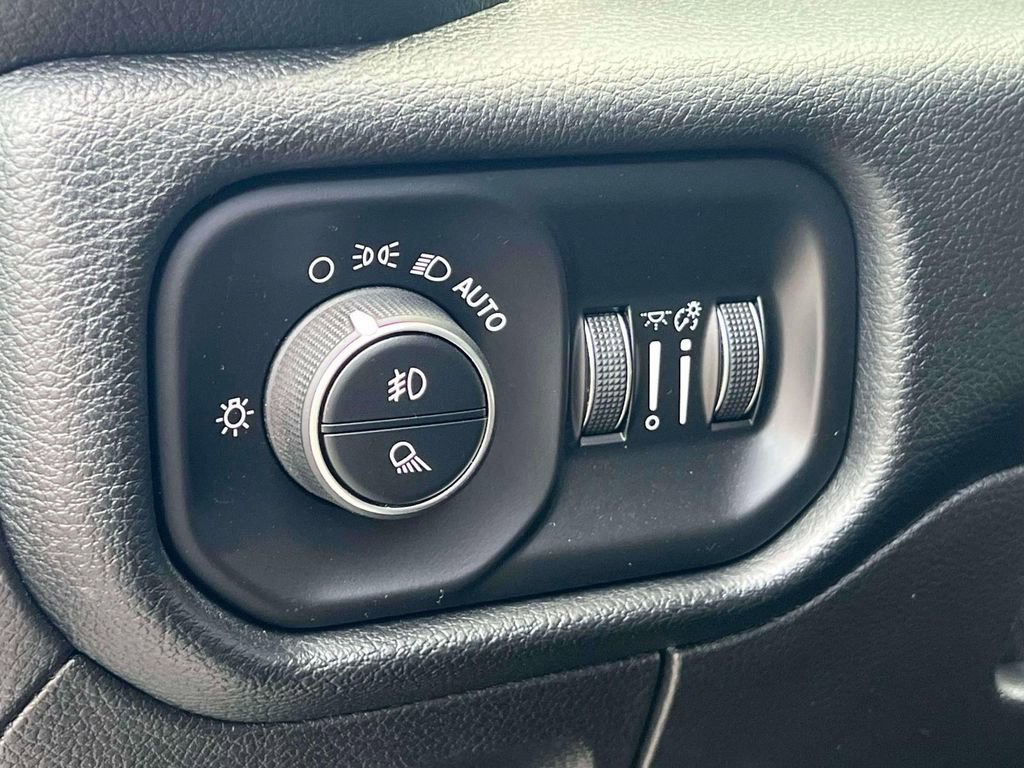 Used 2021 RAM 1500 Laramie AWD/4WD image 23