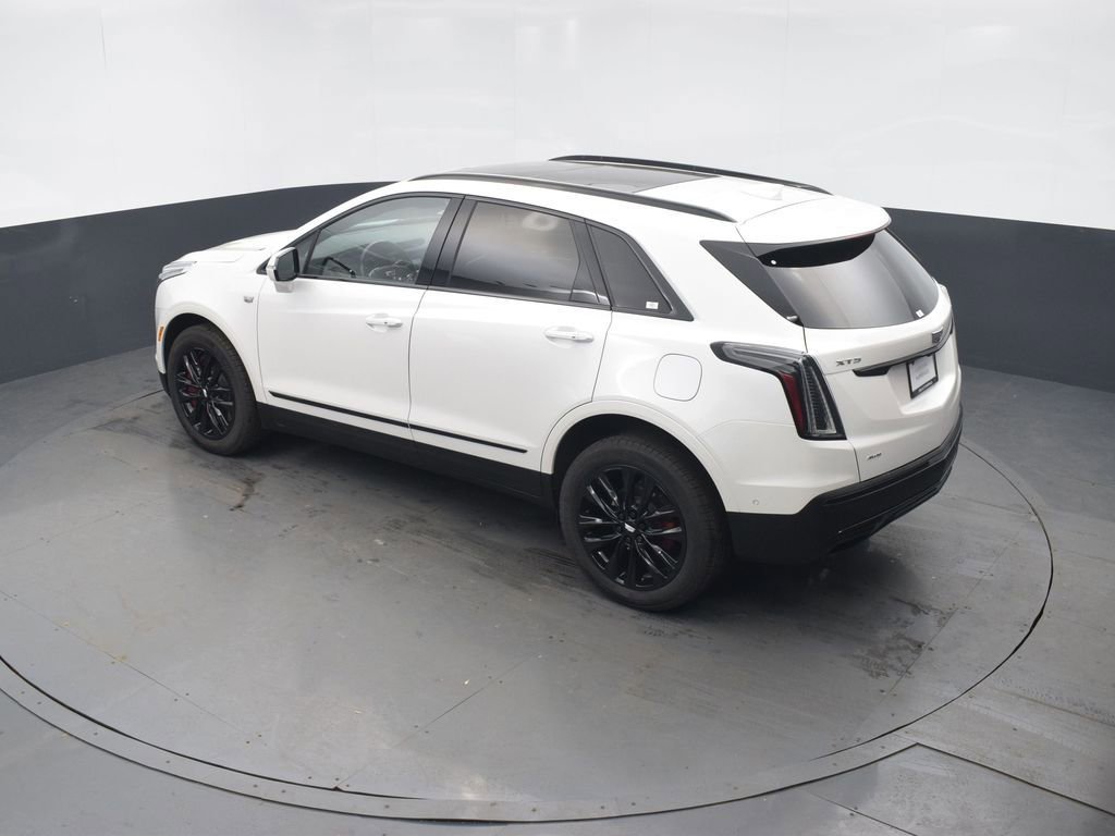 Used 2022 Cadillac XT5 Sportv w/ LPO, ONYX Package image 44