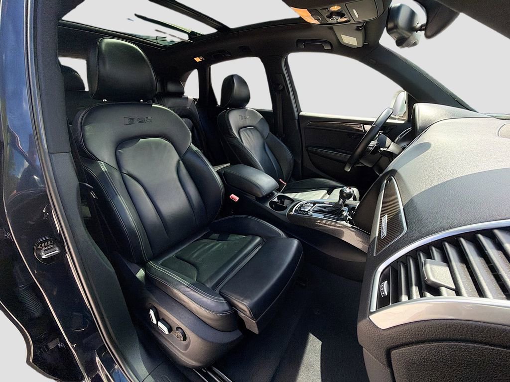 Used 2017 Audi SQ5 Prestige w/ Prestige Package image 31