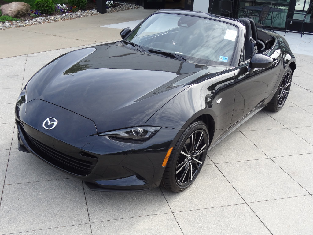 New 2026 MAZDA MX-5 Miata Grand Touring w/ Weather Package RWD image 10