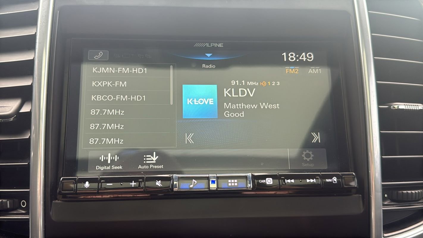 Used 2015 Porsche Cayenne S image 22