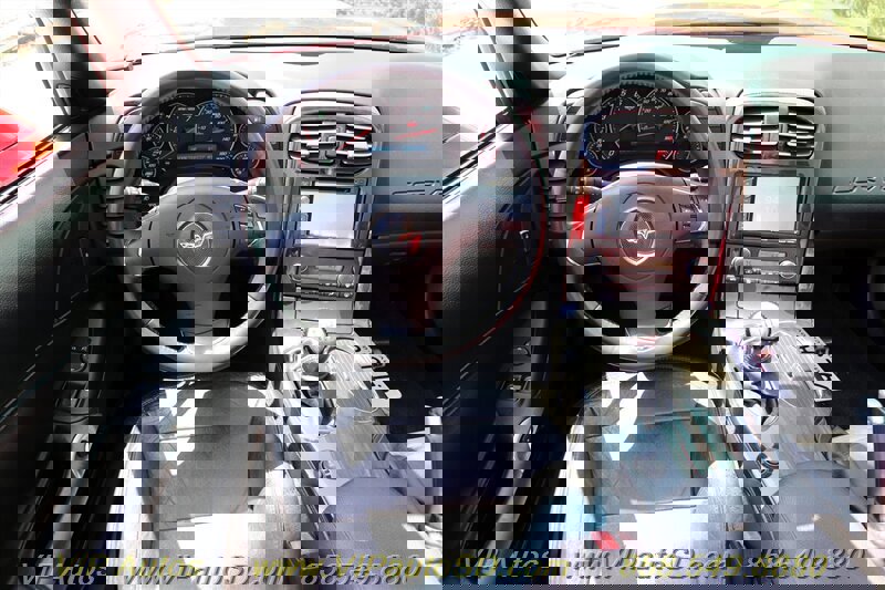 Used 2013 Chevrolet Corvette Convertible w/ Battery Protection Package image 10