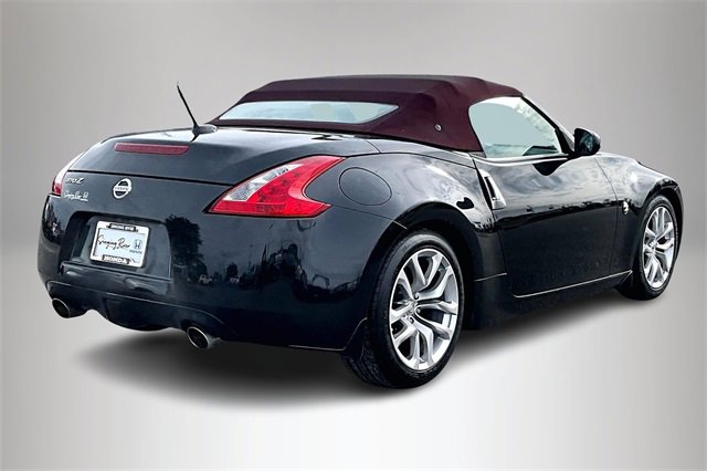 Used 2010 Nissan 370Z Touring image 5