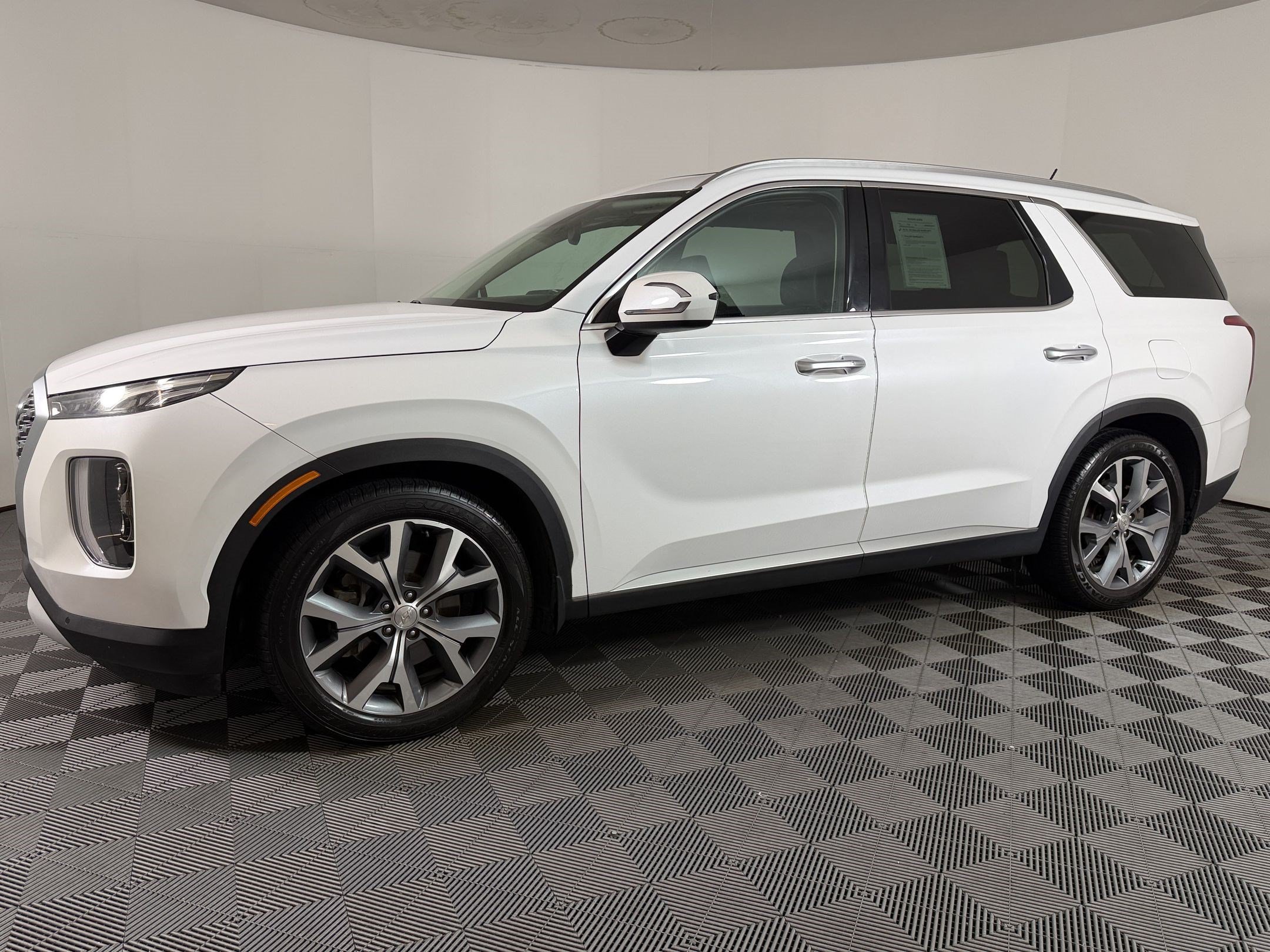 Used 2020 Hyundai Palisade SEL w/ Premium Package AWD/4WD image 24