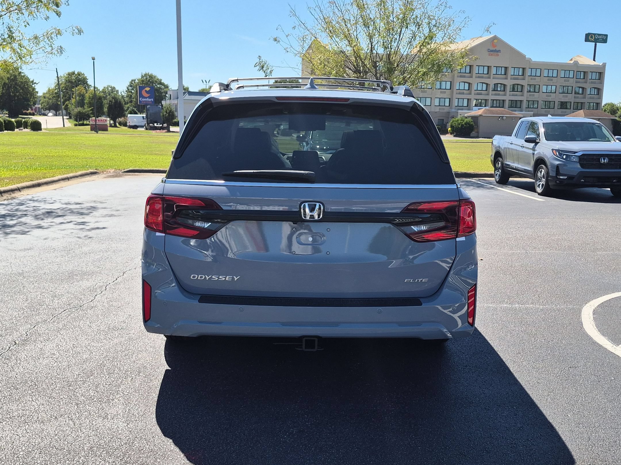 New 2027 Honda Odyssey Elite image 4