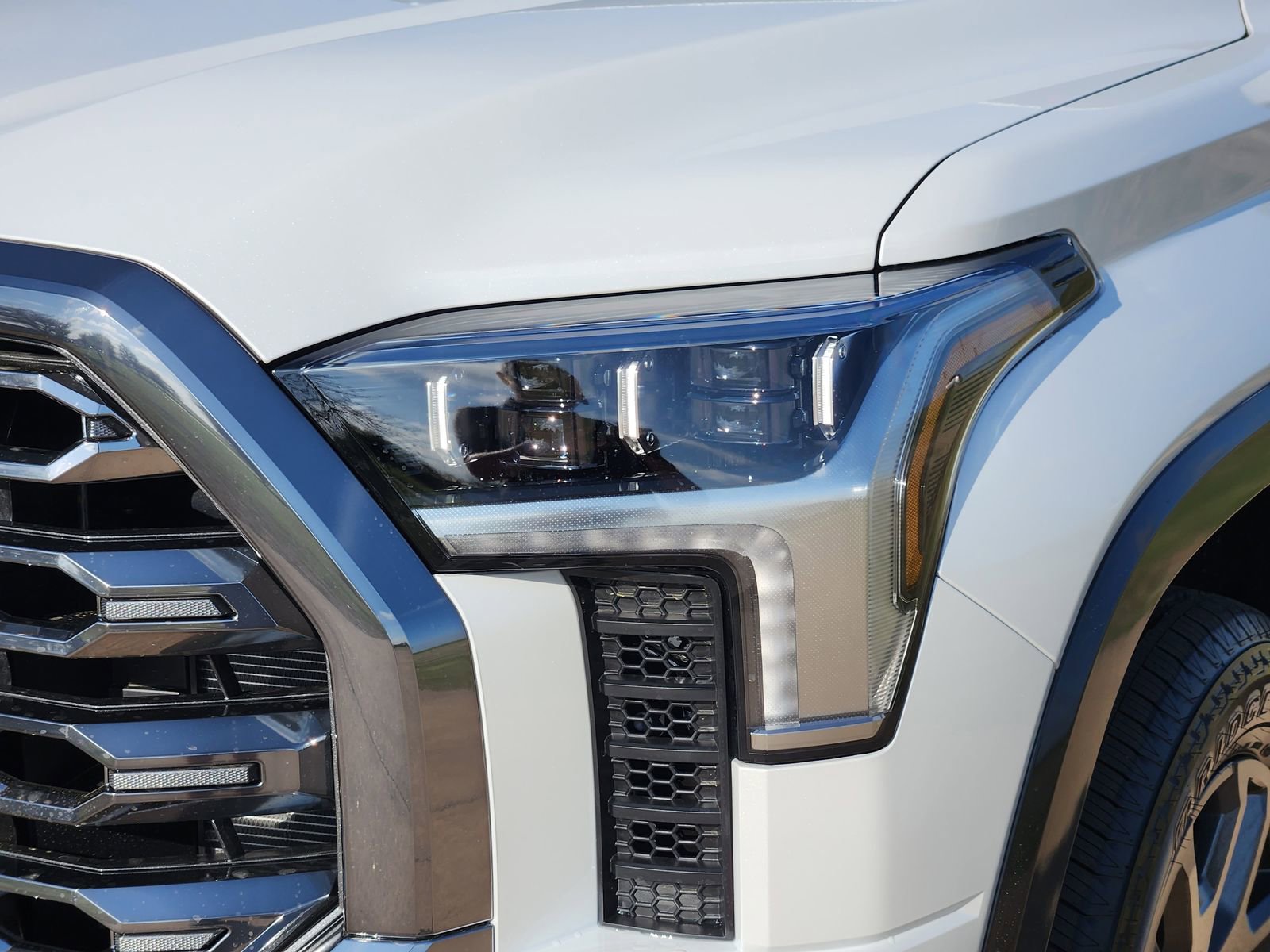 New 2026 Toyota Tundra Platinum image 9