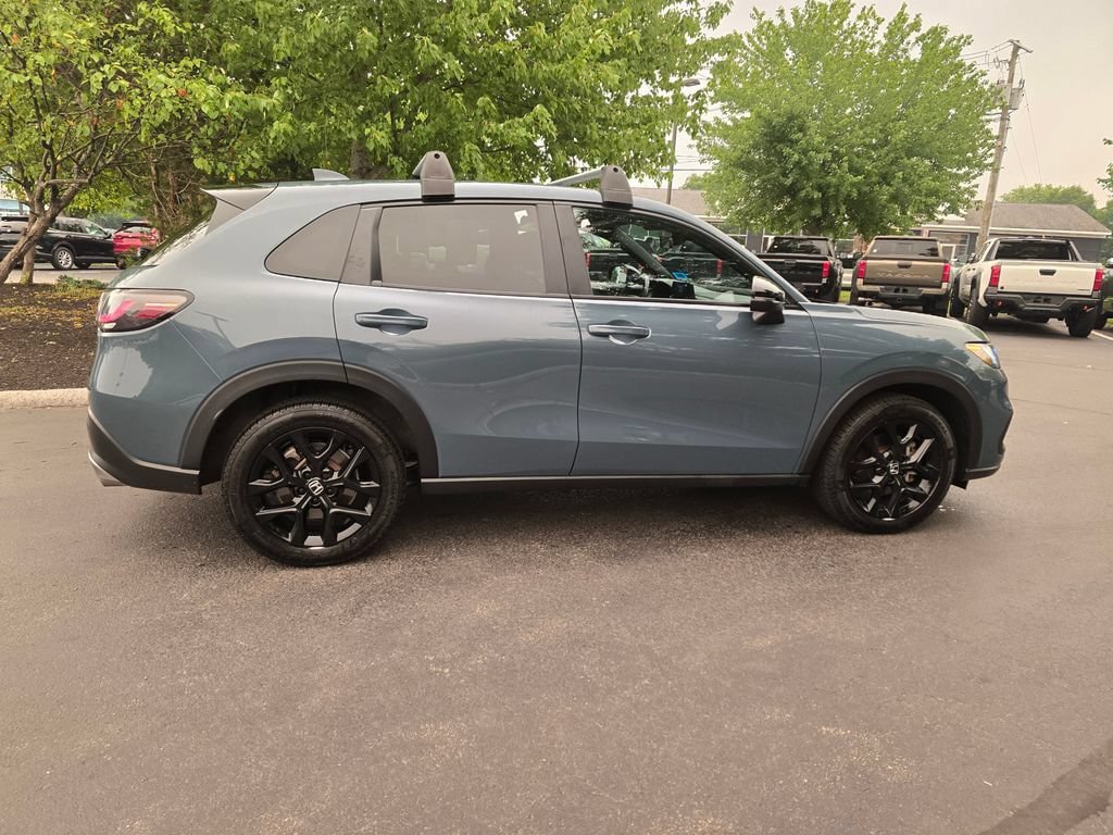 Used 2025 Honda HR-V Sport image 9