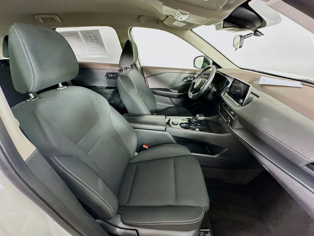 Certified 2023 Nissan Rogue S image 36