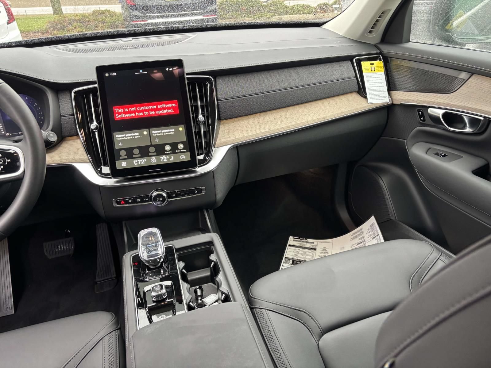 New 2026 Volvo XC90 B6 Plus w/ Protection Package Premier AWD/4WD image 31