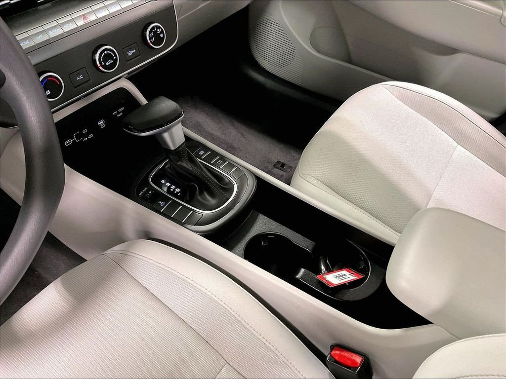 Certified 2024 Hyundai Kona SE AWD/4WD image 20