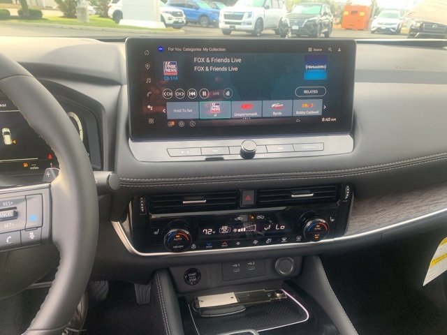 New 2026 Nissan Rogue Platinum image 15