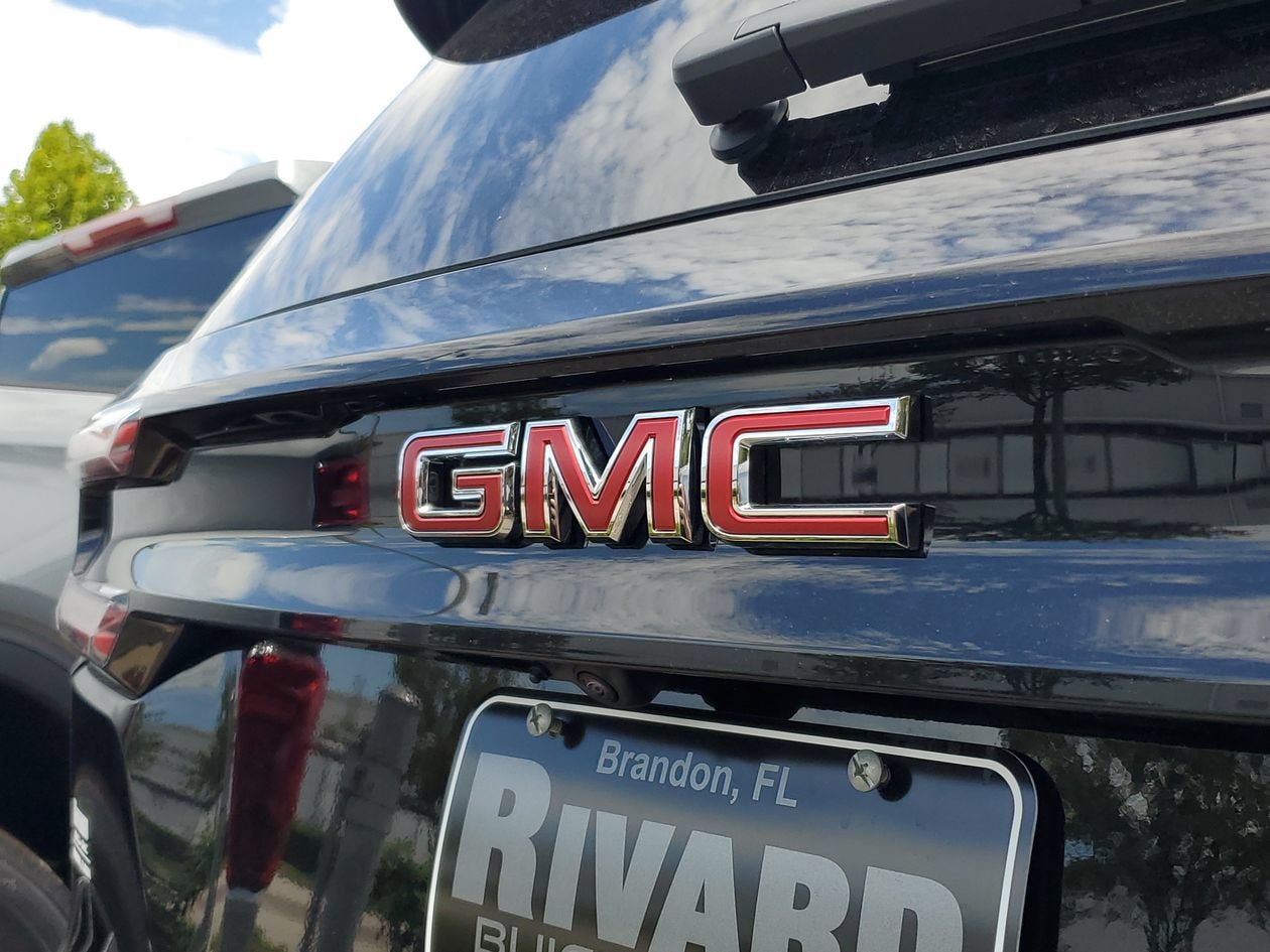 New 2027 GMC Acadia Elevation w/ Elevation Premium Package FWD image 7